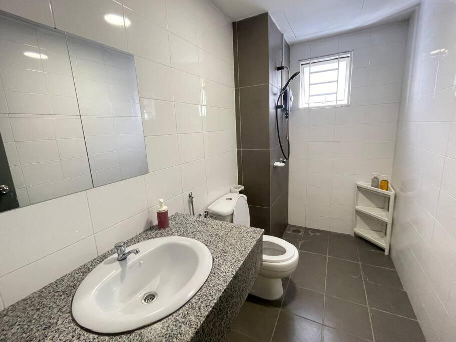 Apartment 10pax 4 Hidden Gem Sri Petaling 3 Min Bukit Jalil Stadium