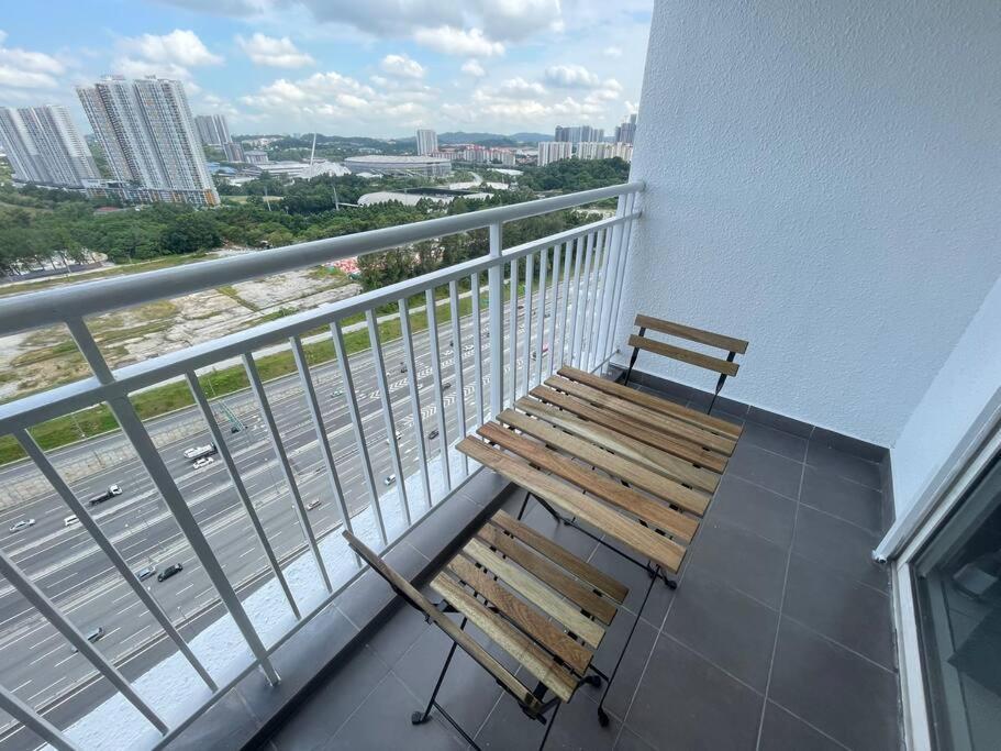Apartemen 10pax 4 Hidden Gem Sri Petaling 3 Min Bukit Jalil Stadium